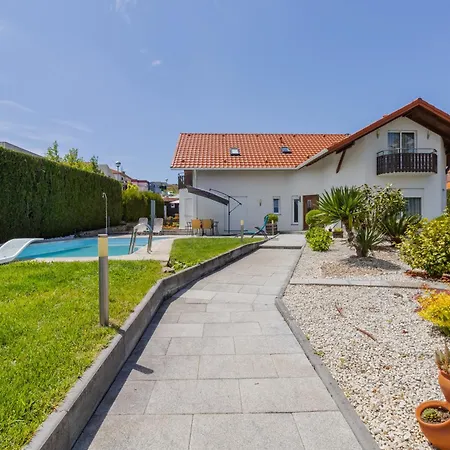 Lägenhet House Dinavast Pet Friendly