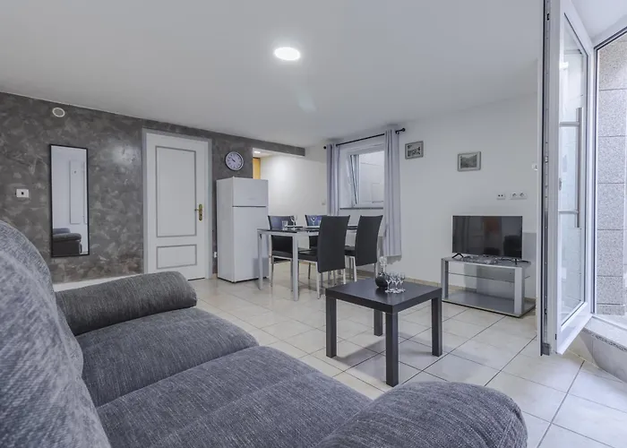House Dinavast Pet Friendly Apartamento *